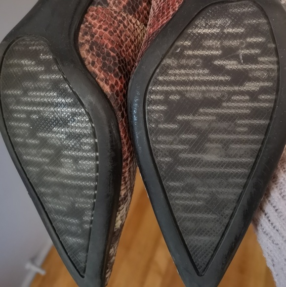 Calvin Klein Snake print heels - Picture 3 of 4